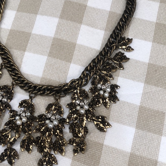 Stunning j. Crew statement necklace - Picture 7 of 8